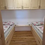 Pr Ambruzarju & Gasthuis 3*