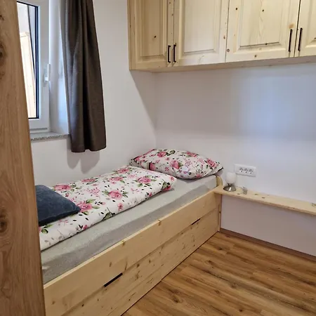 Guest house Pr Ambruzarju & 3*