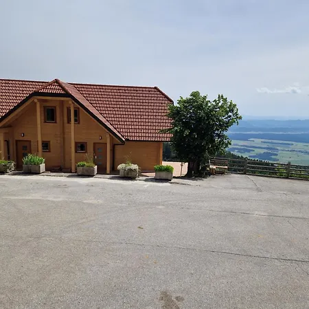 Pr Ambruzarju & Konukevi Cerklje na Gorenjskem