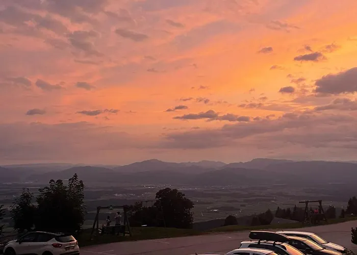 Pr Ambruzarju & Cerklje na Gorenjskem